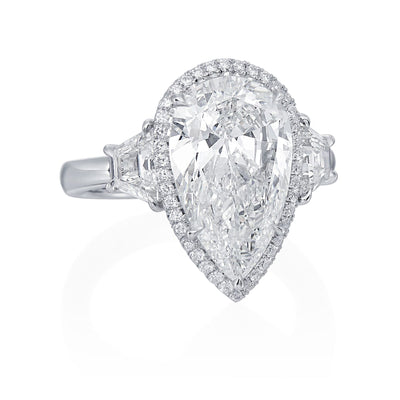 Pear-Shaped Diamond Halo Ring in Platinum