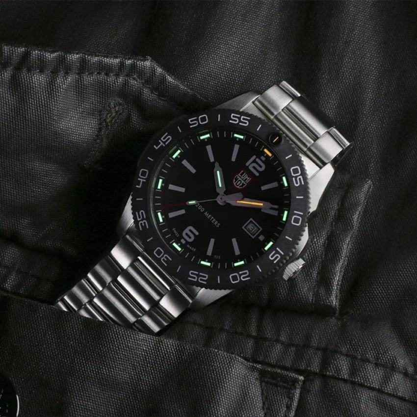 Pacific Diver Dive Watch, 44 mm