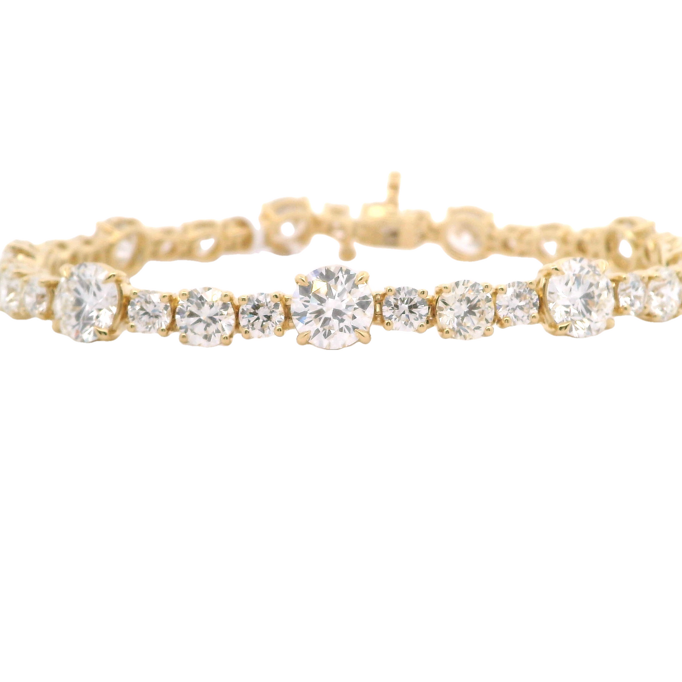 Round Diamond Bracelet in 18kt Yellow Gold