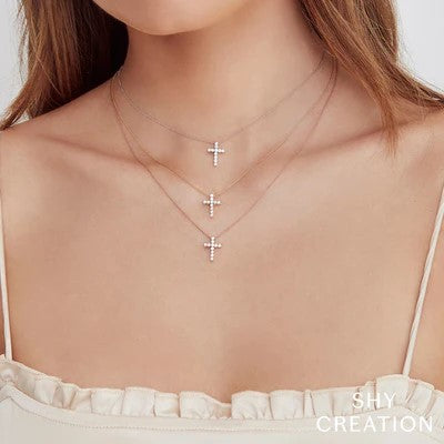 0.32CT DIAMOND CROSS NECKLACE