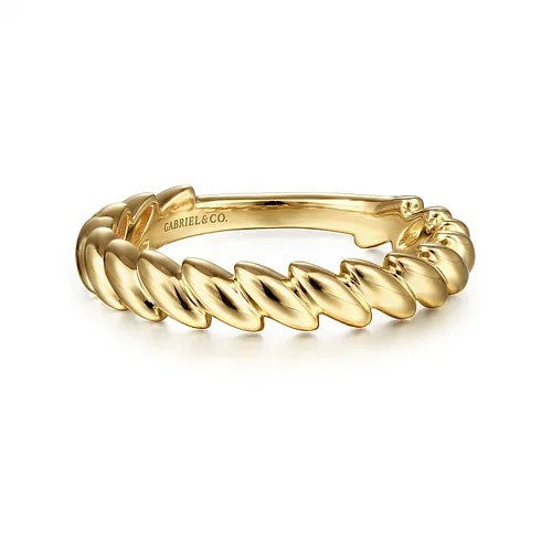 14K Yellow Gold Tilted Leaf Ring