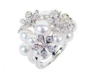 18kt Flower Diamond and Pearl Ring