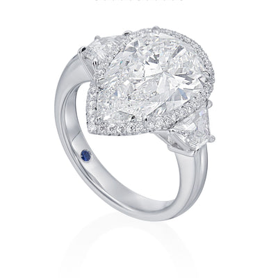 Pear-Shaped Diamond Halo Ring in Platinum