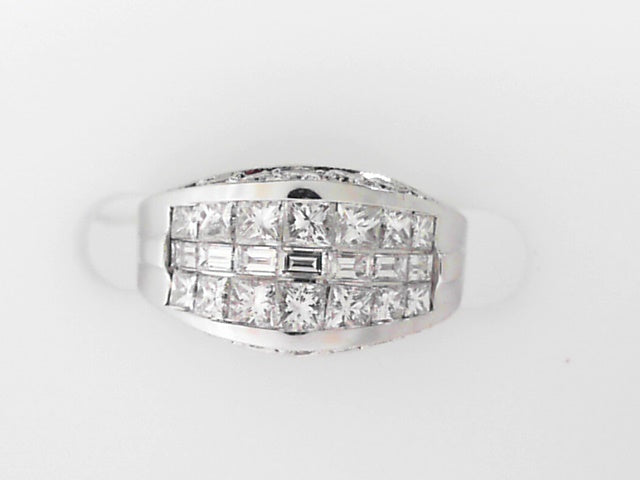 Diamond Fashion Rings - Women