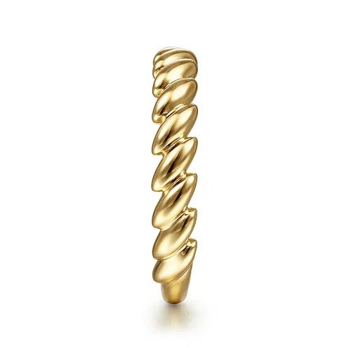 14K Yellow Gold Tilted Leaf Ring