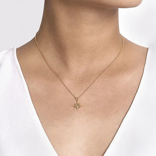 14K Yellow Gold Star Pendant Necklace