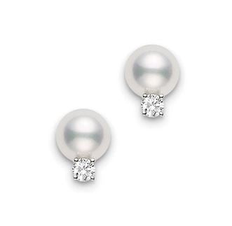 18kt white gold diamond and pearl stud earrings